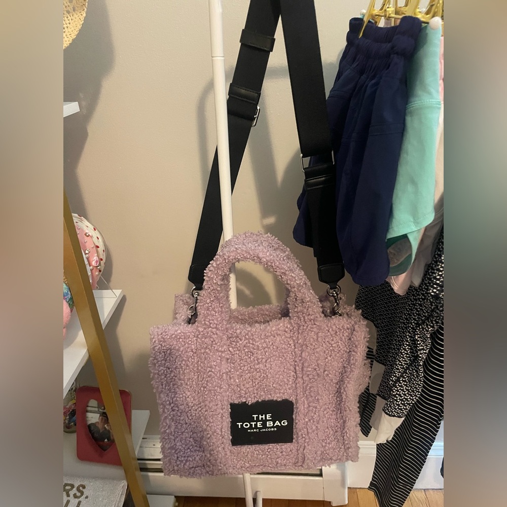 Marc Jacobs Sherpa Style Tote Bag - Picture 2 of 5